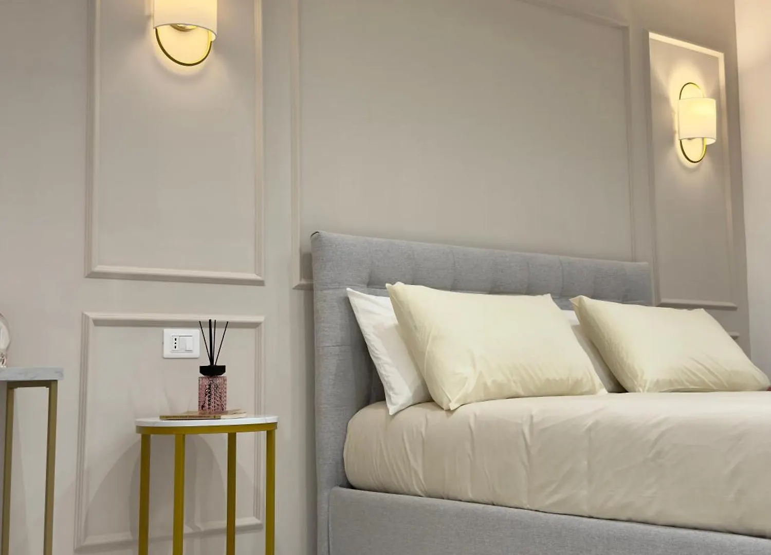 Carafa Rooms Νάπολη 0*,  Ιταλία