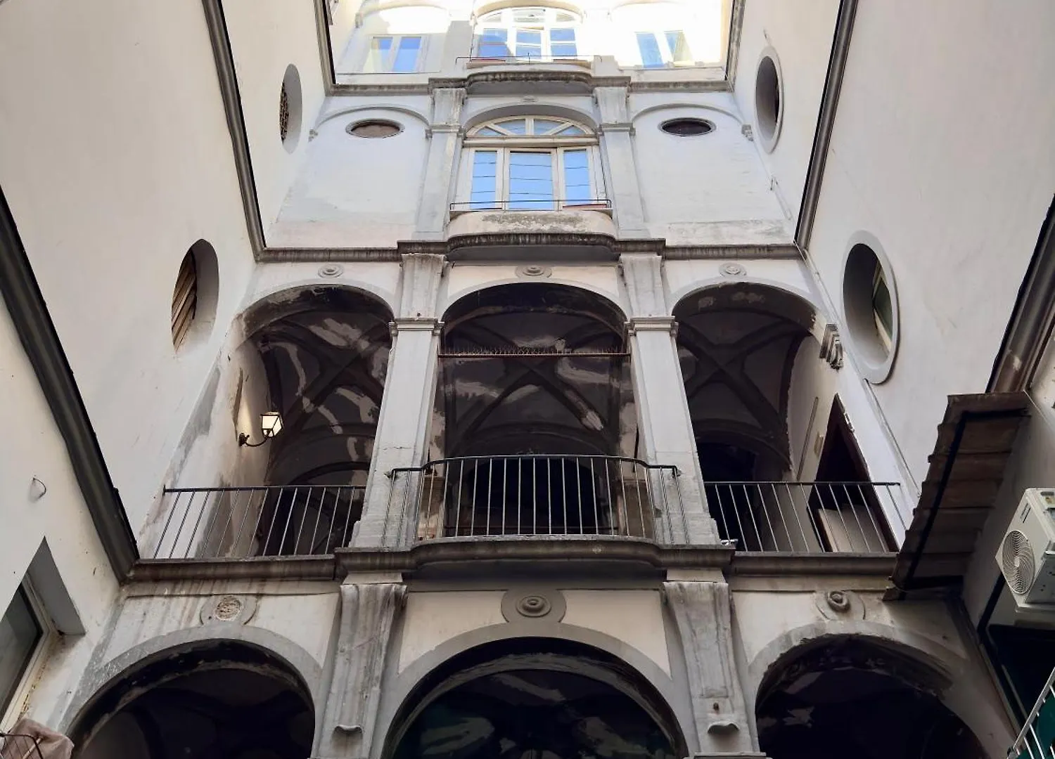 Carafa Rooms Naples 0*,